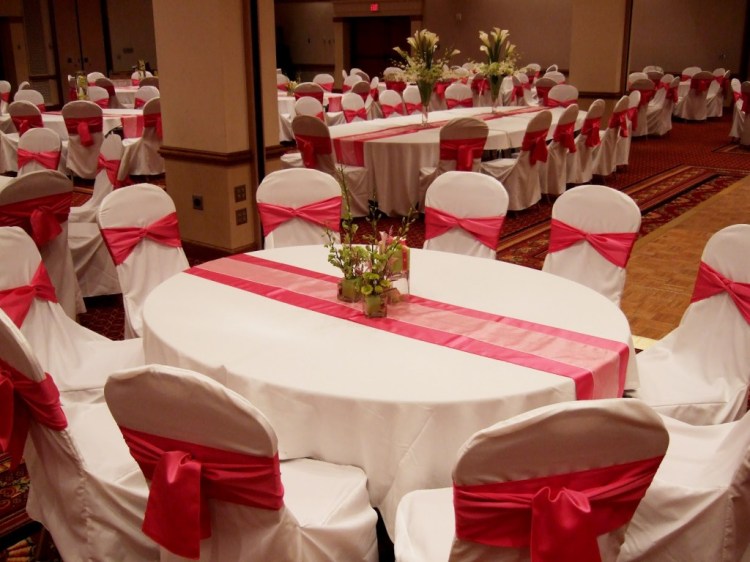 wedding-decorations-red-and-white-ideas